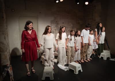 Succès au Festival Off d&rsquo;Avignon 2026 : la presse unanime face à « Enfants Fantômes »